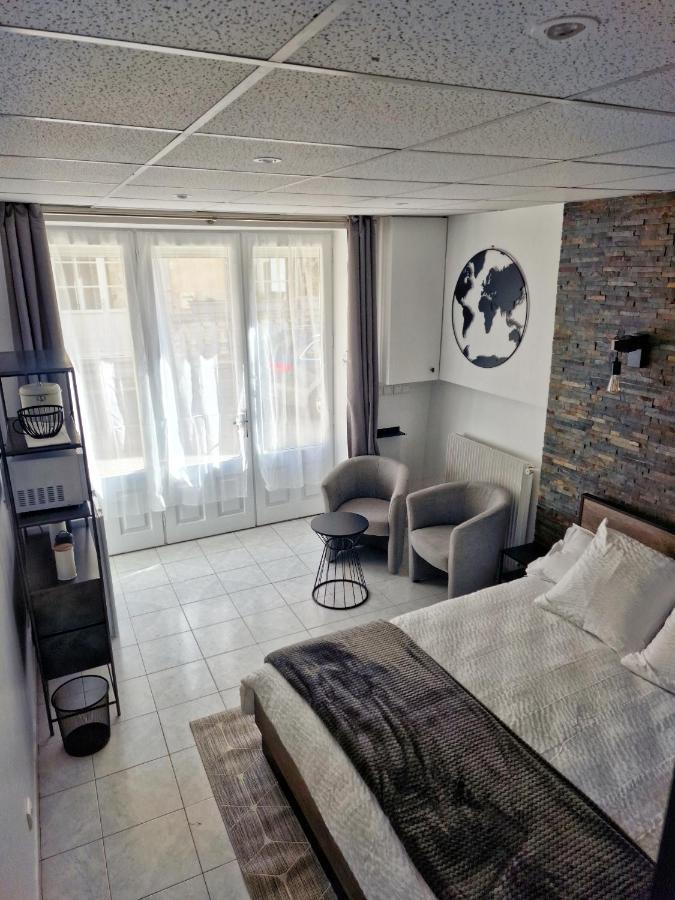 Au Bonheur Des Ruelles Bed & Breakfast Monpazier Exterior foto