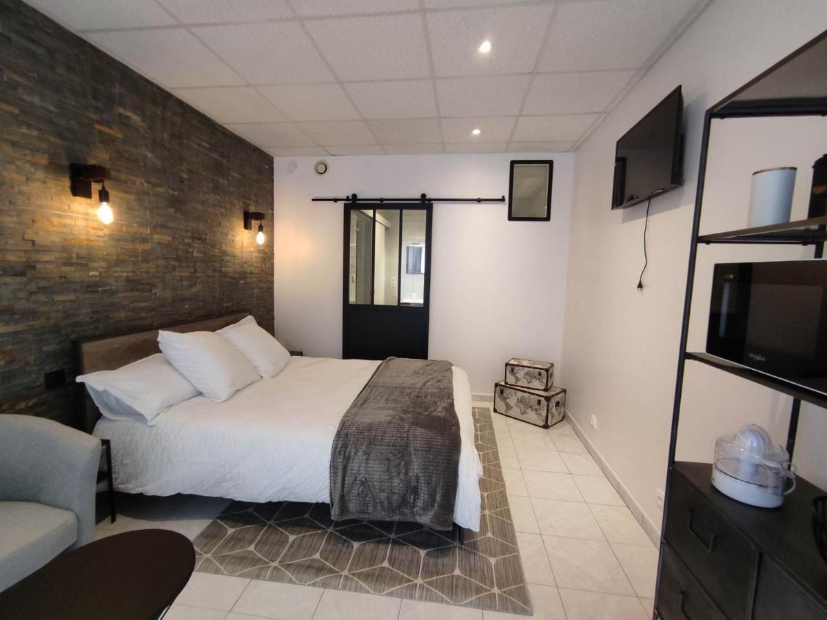 Au Bonheur Des Ruelles Bed & Breakfast Monpazier Exterior foto