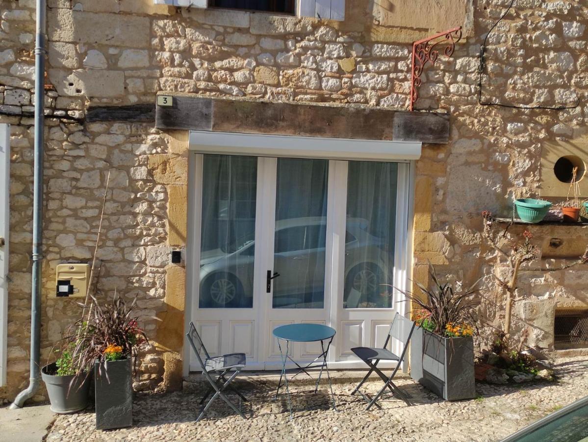 Au Bonheur Des Ruelles Bed & Breakfast Monpazier Exterior foto